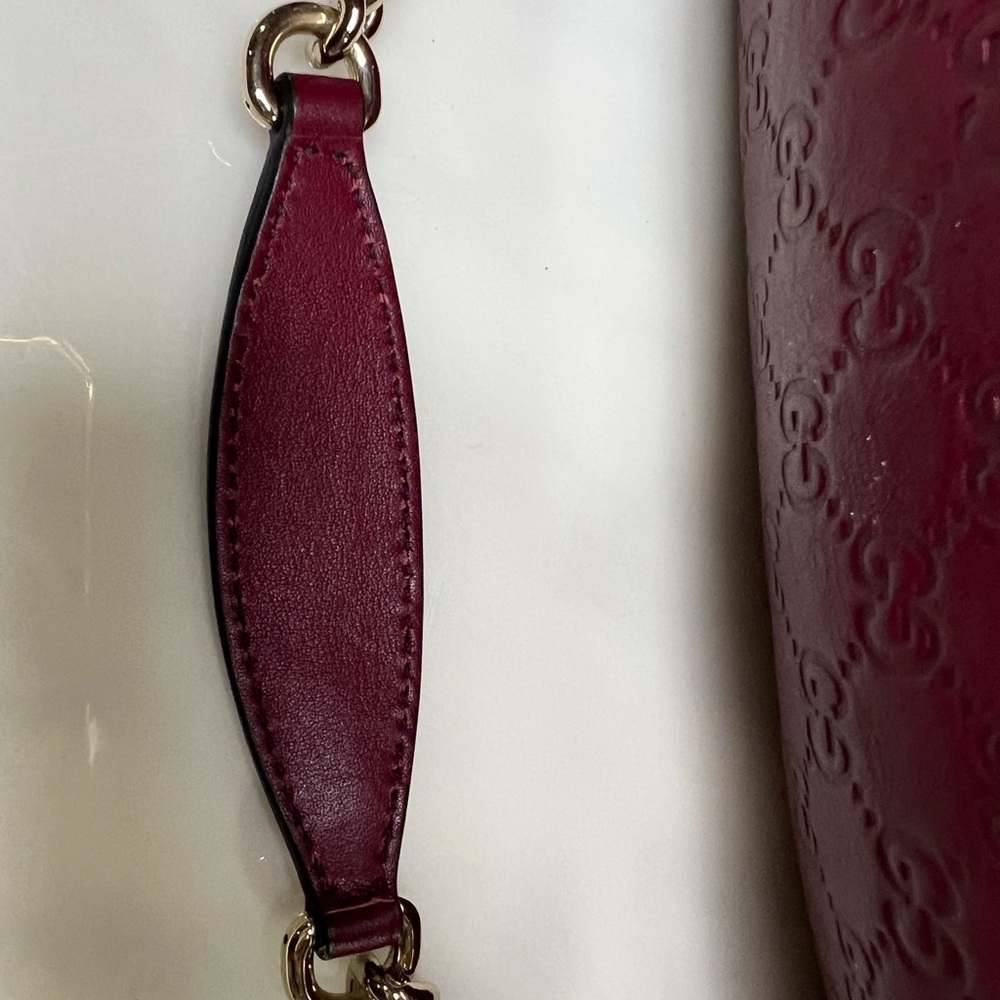 GUCCI Soft Guccissima Medium Emily Hobo Classic Ruby - Picture 13 of 14